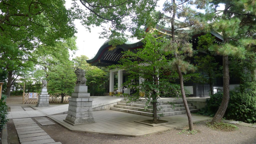 画像　王子神社の境内の様子